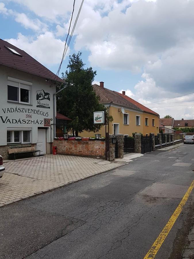 Nimrod Vendeghaz Sopron Hotel ภายนอก รูปภาพ